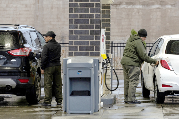 Record surge in petrol prices fuels US consumer inflation
